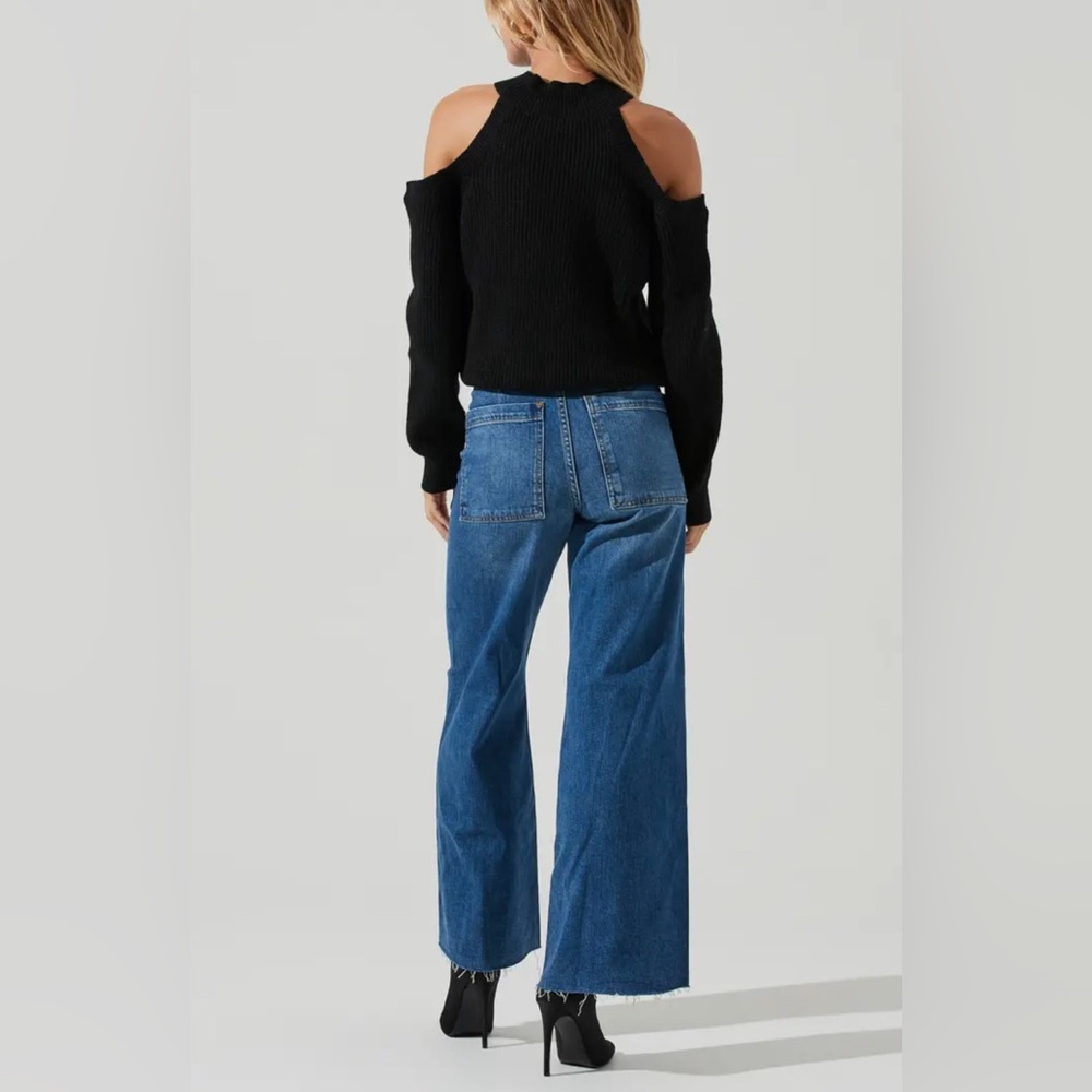 ASTR the Label Cold Shoulder Mock Neck Sweater - Picture 4 of 8